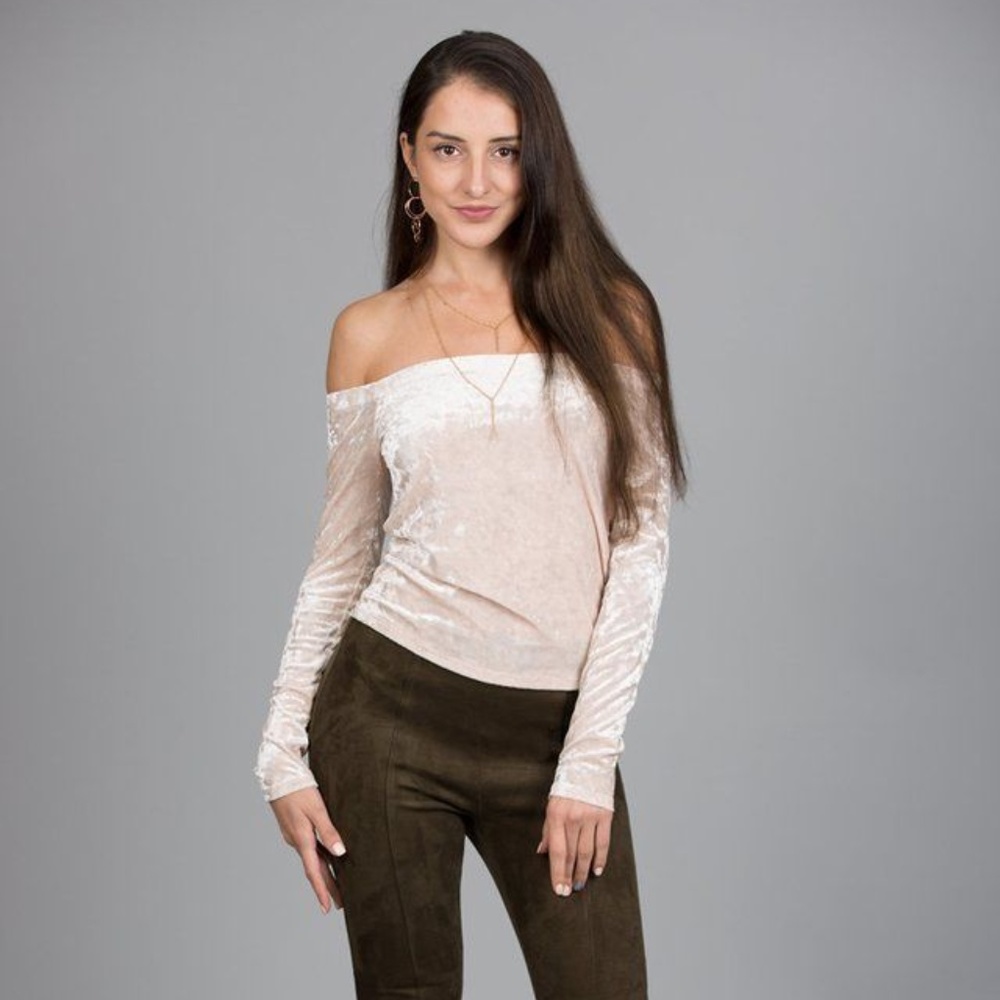 Velvet off the shoulder top light pink